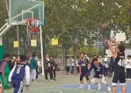 米乐M6-篮球赛场上的精彩瞬间让人心潮澎湃的简单介绍