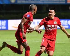 包含华东球队凭借绝杀球擒敌手，积分榜上升至第三的词条