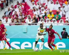 关于多特蒙德险胜，小组出线形势稳固的信息